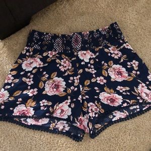 Lauren Conrad shorts size S